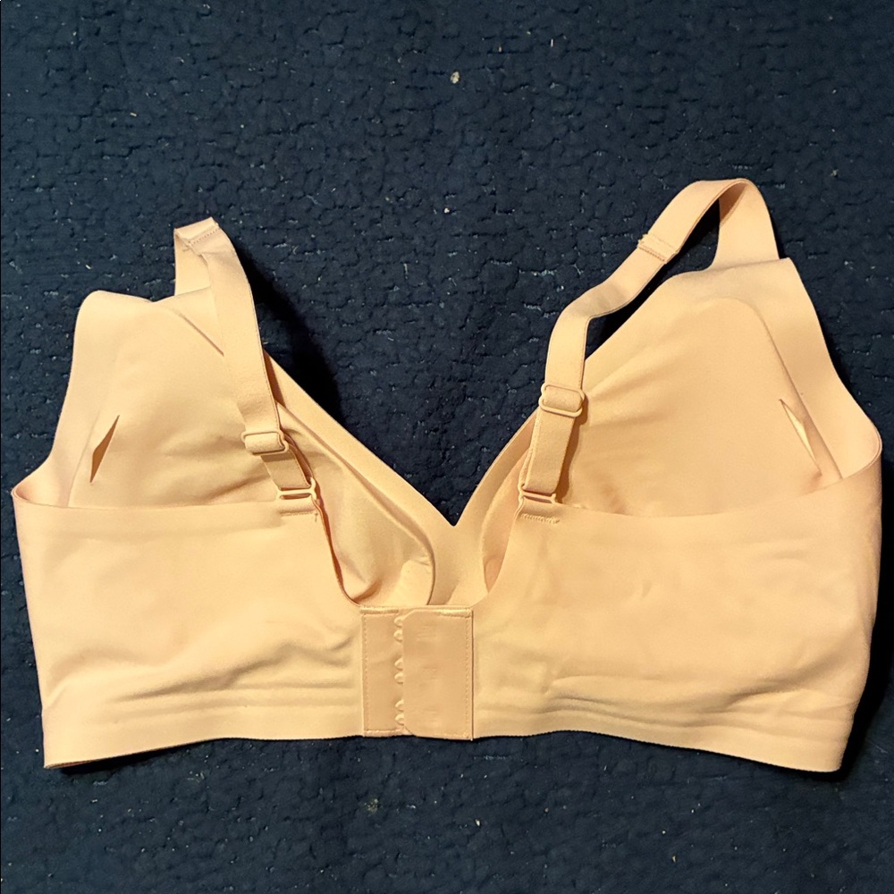 Shecurve Seamless Nude Wireless Bra - Smooth Comfort - Picture 2 of 3